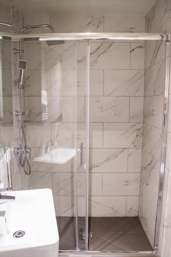 Pallados Suites Ateny Zewnętrze zdjęcie